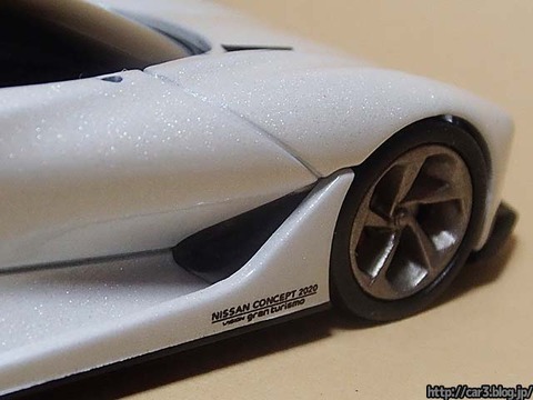 TOMICA_LIMITED_NISSAN_CONCEPT_2020_Vision_Gran_Turismo_12