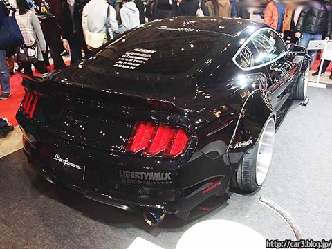 LB-WORKS_FORD_MUSTANG_02