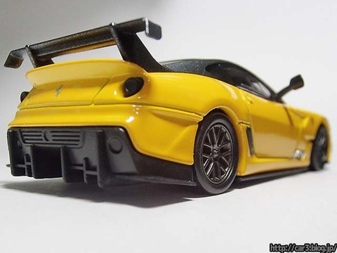 Kyosho_Ferrari_599XX_Evo_yellow_12