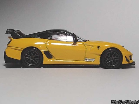 Kyosho_Ferrari_599XX_Evo_yellow_10