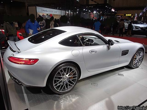 Mercedes-AMG_GT_S_Carbon_Performance_Limited_03